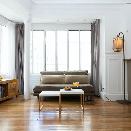 Rue Saint Honore - Louvre Apartment